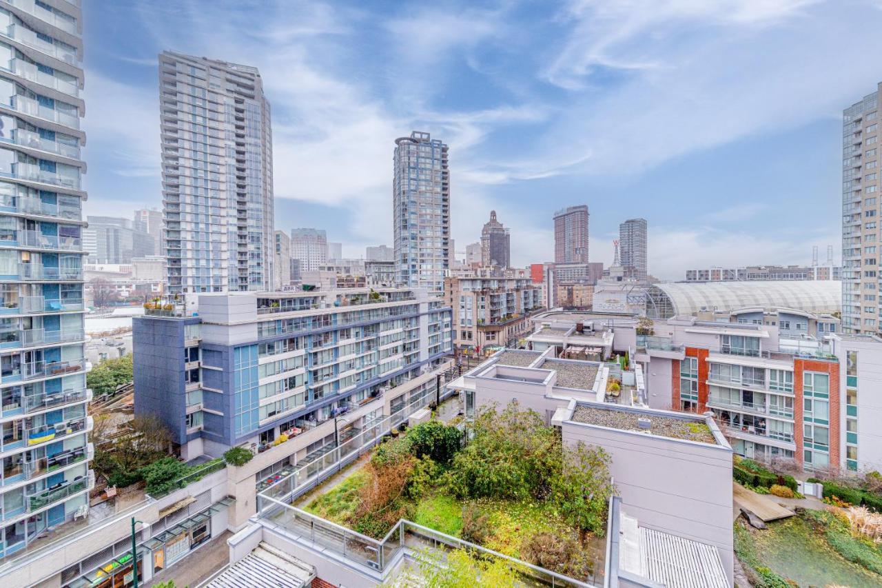 וונקובר Amazing Views ! Leather Furniture ! Cozy Condo! מראה חיצוני תמונה